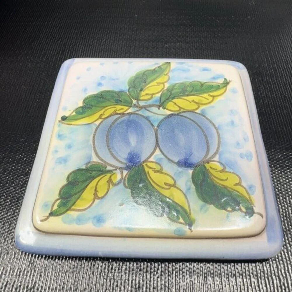 FRATANTONI Vietri Italy Hand Painted Art Pottery Tile Plum Fruit‎ Wall TRIVET